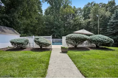 26 Almroth Dr, Wayne, NJ 07470 - Photo 30