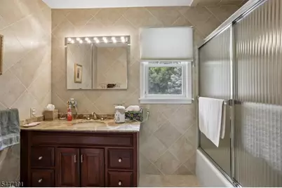26 Almroth Dr, Wayne, NJ 07470 - Photo 24