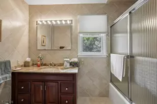 26 Almroth Dr, Wayne, NJ 07470 - Photo 24
