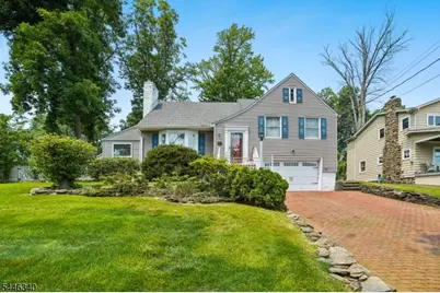 25 Lake Dr West, Wayne, NJ 07470 - Photo 2