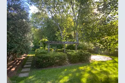 10 Darnay Rd, Morris Township, NJ 07960 - Photo 26