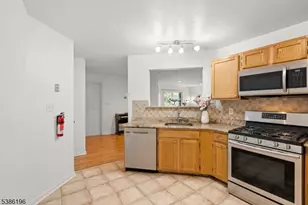 203 Rip Van Dam Ct, Montgomery Township, NJ 08502 - Photo 12