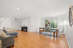 203 Rip Van Dam Ct, Montgomery Township, NJ 08502 - Photo 4