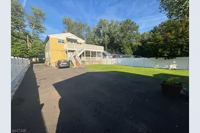 33 Harmon St, Lincoln Park, NJ 07035 - Photo 2