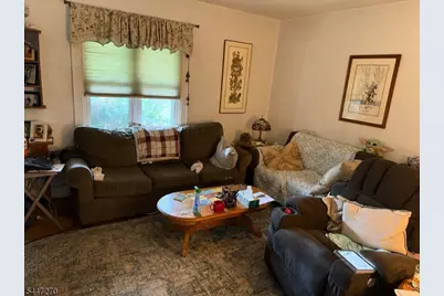 304 Goffle Rd, Hawthorne, NJ 07506 - Photo 2