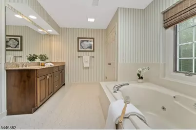 33 Willow Dr, Chester, NJ 07930 - Photo 28