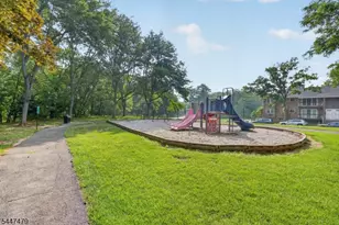34 Deanna Dr, Hillsborough Township, NJ 08844 - Photo 18
