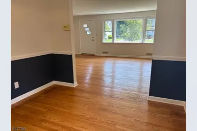 33 Longacre Drive, Livingston, NJ 07039 - Photo 4