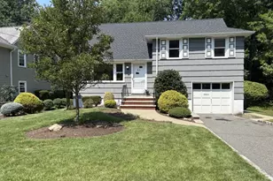 33 Longacre Dr, Livingston, NJ 07039 - Photo 1