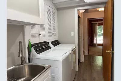 33 Longacre Drive, Livingston, NJ 07039 - Photo 30