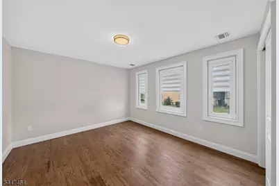 112 E 12th St, Linden, NJ 07036 - Photo 24