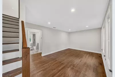 112 E 12th St, Linden, NJ 07036 - Photo 8