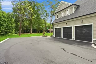 102 Liberty Corner Rd, Warren Township, NJ 07059 - Photo 4