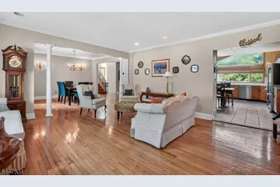 286 Atlantic Dr., Parsippany, NJ 07054 - Photo 4