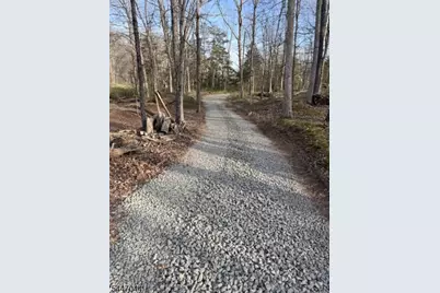 24 Shagbark Ln, Readington, NJ 08889 - Photo 2