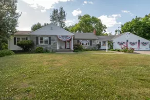 5 Pardun Ave, Milltown, NJ 08850 - Photo 2