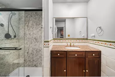 21 Sherwood Ct, Raritan Township, NJ 08822 - Photo 26