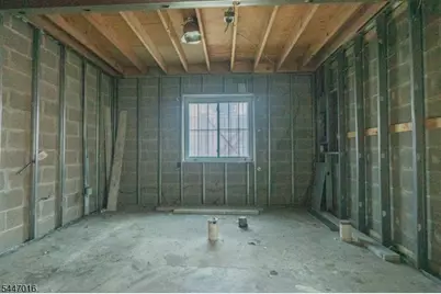 840 Clinton Ave, Newark, NJ 07108 - Photo 36