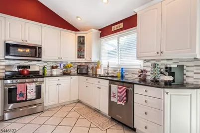 7 Cumberland Rd, West Milford Twp., NJ 07480 - Photo 8