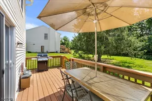 108 Constitution Way, Franklin, NJ 07416 - Photo 18