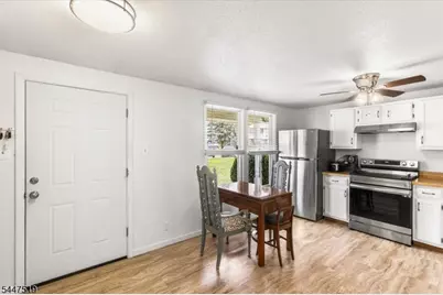 108 Constitution Way, Franklin, NJ 07416 - Photo 4