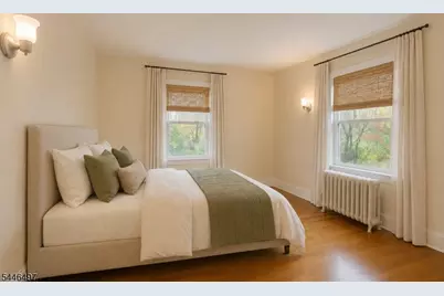45 Essex Ave, Montclair, NJ 07042 - Photo 16