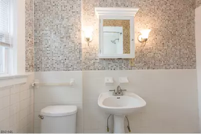 45 Essex Ave, Montclair, NJ 07042 - Photo 10