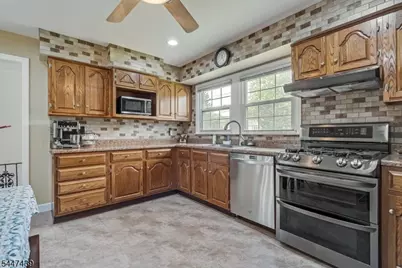 59 Knoll Rd, Parsippany, NJ 07054 - Photo 8