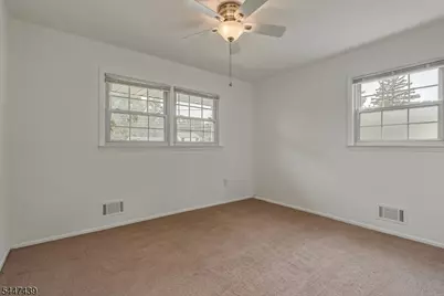 59 Knoll Rd, Parsippany, NJ 07054 - Photo 16