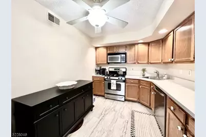 209 Strull Ct, Bridgewater, NJ 08807 - Photo 10