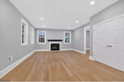 105 Woodfern Rd, Branchburg Township, NJ 08853 - Photo 28