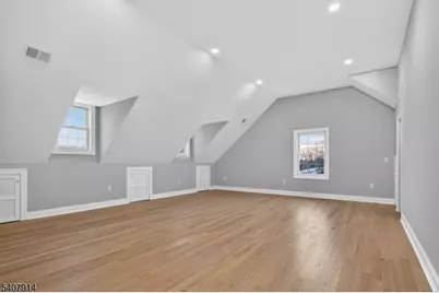 105 Woodfern Rd, Branchburg Township, NJ 08853 - Photo 24