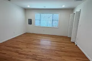 1058 E 25th St, Paterson, NJ 07513 - Photo 2