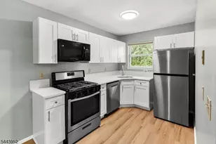 351 Ventnor Ct, Piscataway Township, NJ 08854 - Photo 6