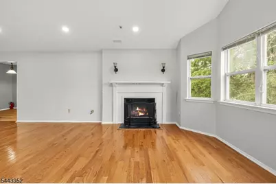 351 Ventnor Ct, Piscataway Township, NJ 08854 - Photo 4