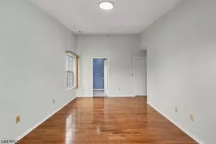 351 Ventnor Ct, Piscataway Township, NJ 08854 - Photo 14