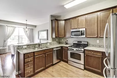 506 Waterview Ct #506, Hanover Township, NJ 07927 - Photo 4