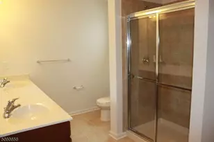 506 Waterview Ct, Hanover Township, NJ 07927 - Photo 6