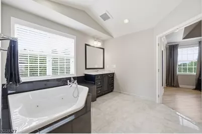 20 Ruggiero Way, Mount Olive, NJ 07828 - Photo 28
