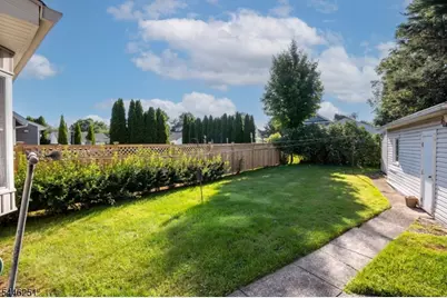 520 Winsor St, Bound Brook, NJ 08805 - Photo 2