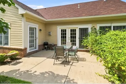 47 Hedge Row Rd, Plainsboro Township, NJ 08540 - Photo 26