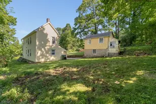 9 Central St, Lebanon, NJ 08833 - Photo 2