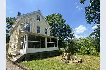 9 Central St, Lebanon, NJ 08833 - Photo 2