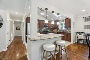 63 Whitney Dr, Berkeley Heights Township, NJ 07922 - Photo 10