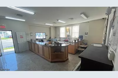480 E Westfield Ave, Roselle Park, NJ 07204 - Photo 4