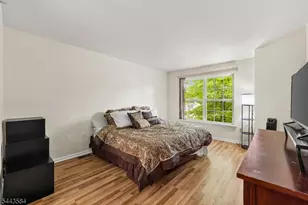 186 Sunshine Dr, Piscataway Township, NJ 08854 - Photo 16