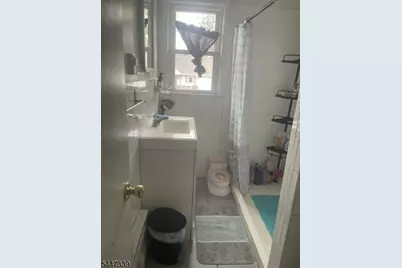 18 Sickle St, Dover, NJ 07801 - Photo 4