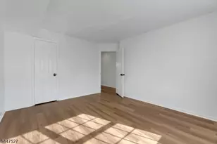 15 Crystal Ln, Paterson, NJ 07501 - Photo 24