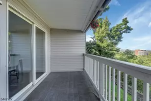 15 Crystal Ln, Paterson, NJ 07501 - Photo 4