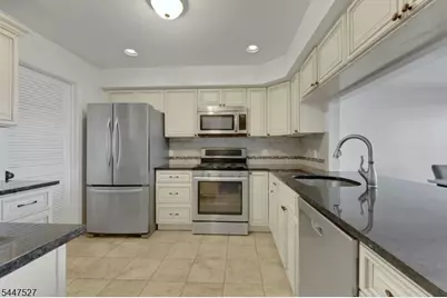 15 Crystal Lane #307, Paterson, NJ 07501 - Photo 12